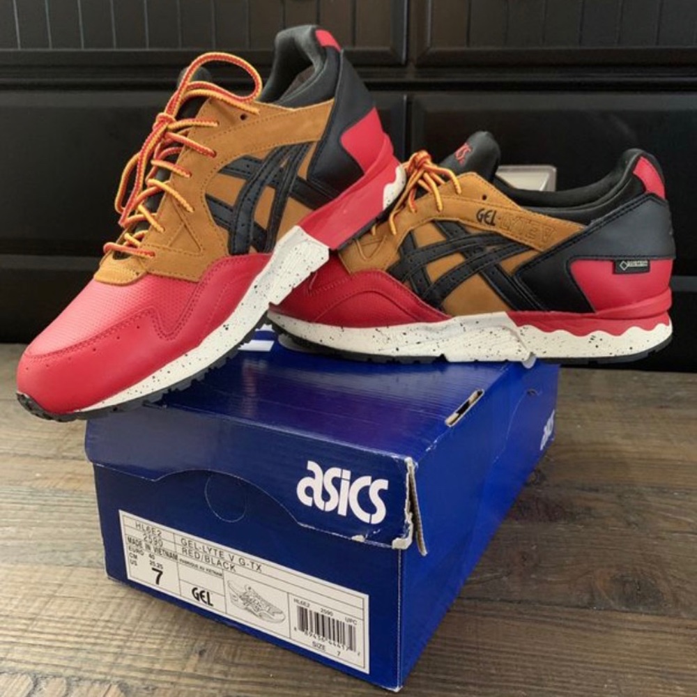 Brand new limited edition Gel Lyte V Gortex Asics